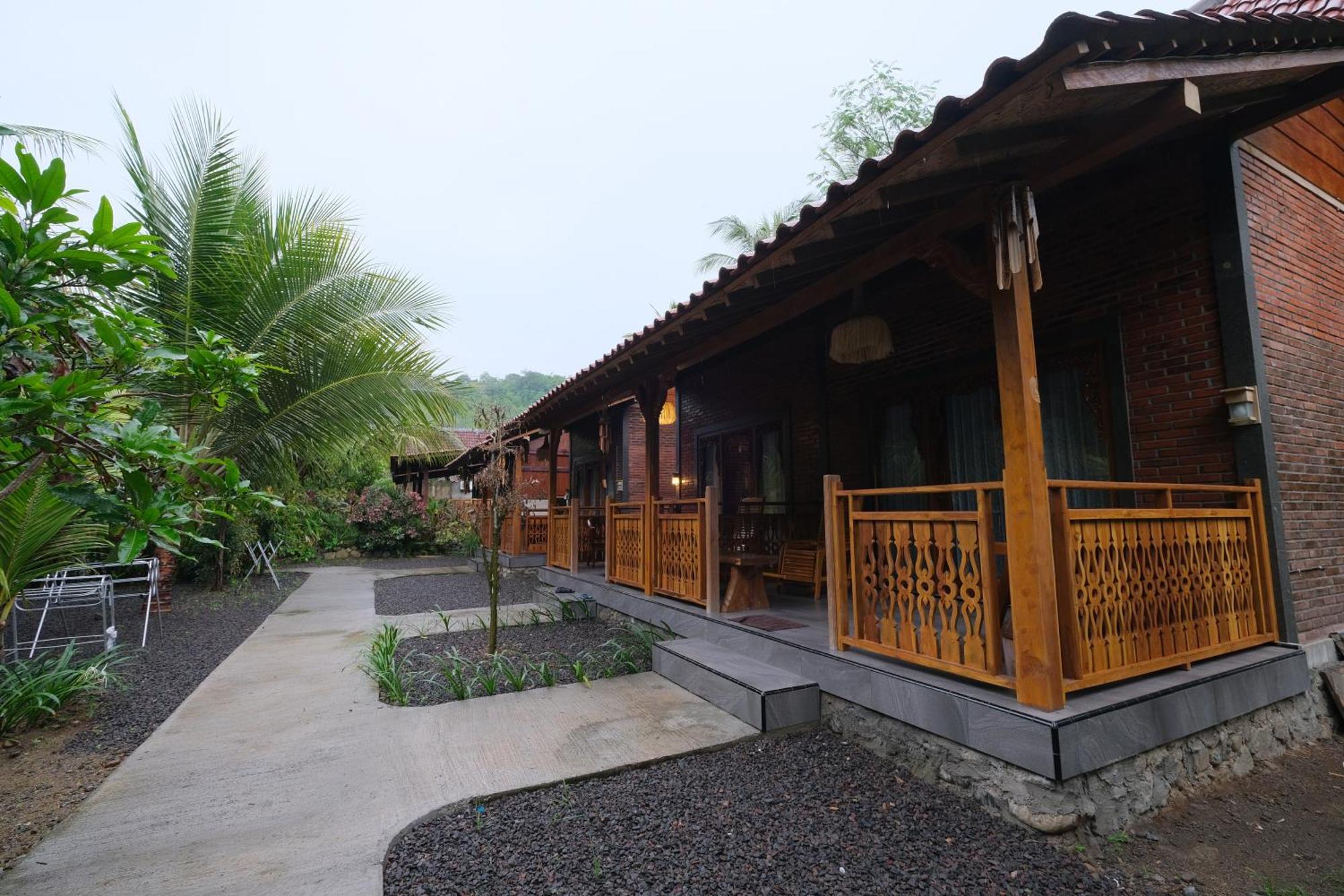 Java Turtle Lodge Meru Betiri Бануванги Екстериор снимка